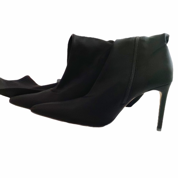 ZARA BLACK VERY HIGH KNEE STILETTO HEELS POINTED TOE STRETCH FITTED BOOTS - Picture 4 of 9